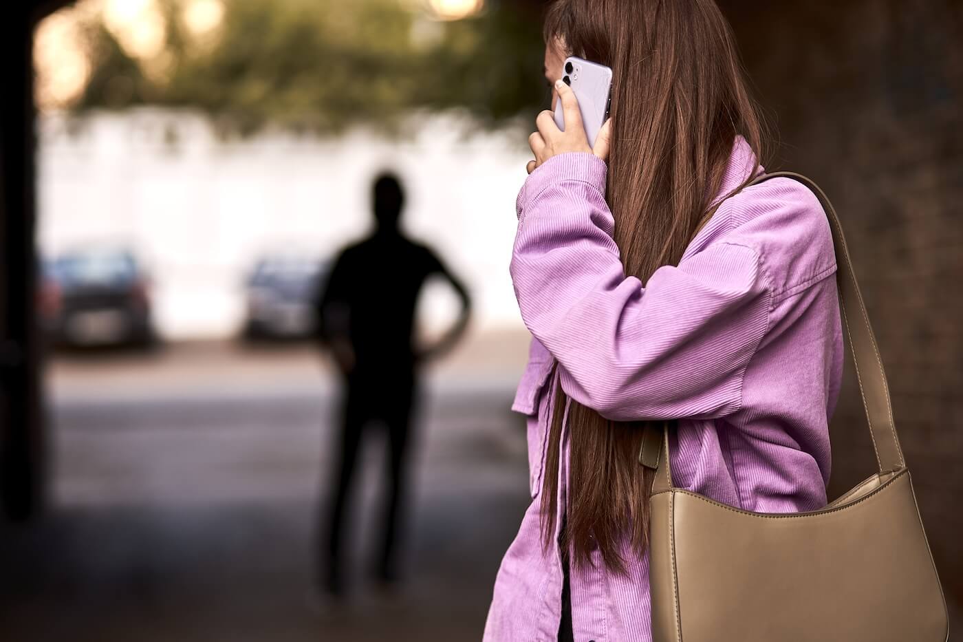 A female stalker commits a crime